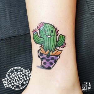 tatuaje_tobillo_cactus_logiabarcelona_juanma_zoombie
